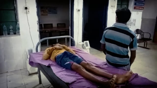 सहुआ गांव में जहरीले कीड़े के काटने से एक युवक की तबीयत बिगड़ी रेफरल अस्पताल में जारी है प्राथमिक उपचार