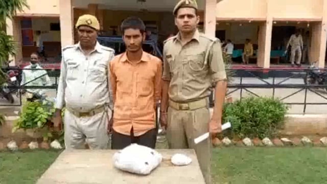 मथुरा की मांट तहसील के बॉर्डर सूरजा करौली में पति की हत्या की आरोपी पत्नी व सुपारी किलर को गिरफ्तार कर जेल भेजा