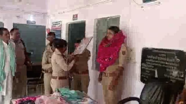 माट थाने में तैनात एसआई को बनाया चौकी इंचार्ज किया विदाई समारोह