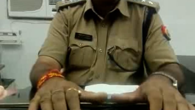 सरेनी थाना क्षेत्र में मलके गांव में दबंगों द्वारा युवक को धमकाने के मामले में मामला दर्ज जांच शुरू।