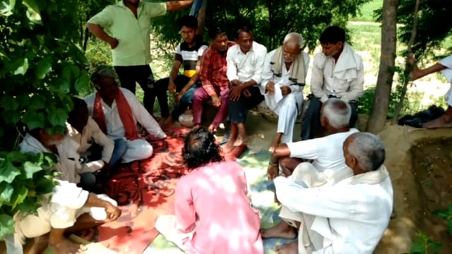 मथुरा के भीम गांव में सिद्ध पीठ का नाम बदले जाने पर वह पूजा से रोके जाने को लेकर ग्रामीणों में आक्रोश की पंचायत