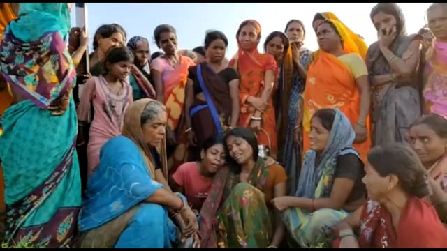 रामपुर गांव के समीप तेज रफ्तार हाइवा ने एक अधेड़ को रौंदा, मौके पर हुई मौत