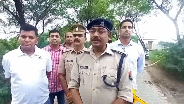 मथुरा अपर पुलिस अधीक्षक श्रीशचंद्र के साथ एक दर्जन पीपीएसके हुए  तबादले त्रिगुण बिसेन को नया एसपी देहात बनाया