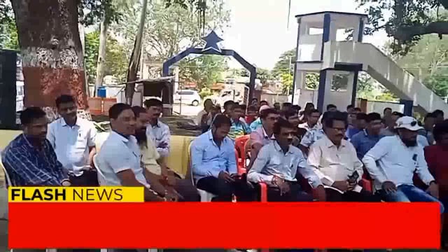 पोलीस स्टेशन सिंदेवाहीच्या वतीने रांगोळी स्पर्धेत निवड झालेल्या विद्यार्थ्यांना गौरवण्यात आले. 