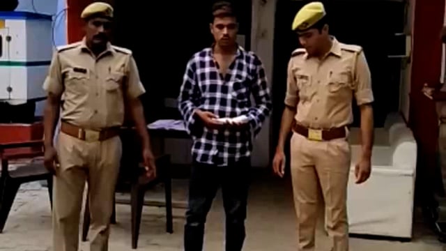 रायबरेली,नसीराबाद पुलिस ने एक युवक को अवैध 315 बोर तमंचा व कारतूस के साथ गिरफ्तार कर भेजा जेल।