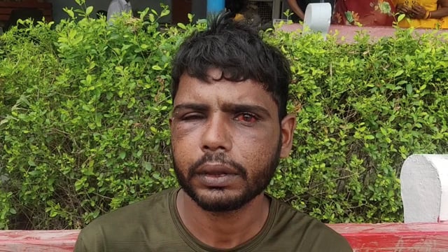 कोसीकला के ग्राम बुखरारी के रहने वाले राम अवतार से पड़ोसी युवकों ने शराब पीकर के घर  घुसकर की जमकर मारपीट