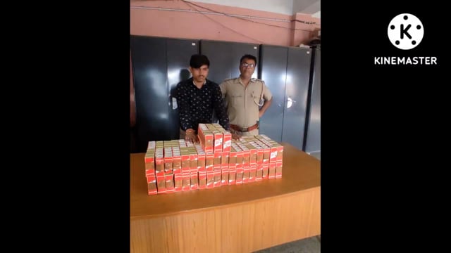 थाना क्षेत्र के समेकित जांच चौकी पर उत्पाद विभाग की टीम ने एक शराब धंधेबाज को 315 बोतल के साथ किया गिरफ्तार ,भेजा जेल