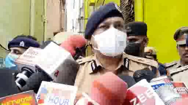 खबर औरैया से संदिग्ध परिस्थितियों में हुई 3 लोगों की मौत की सूचना मिलते ही पहुंचे एडीजी भानु भास्कर द्वारा दी गई जानकारी