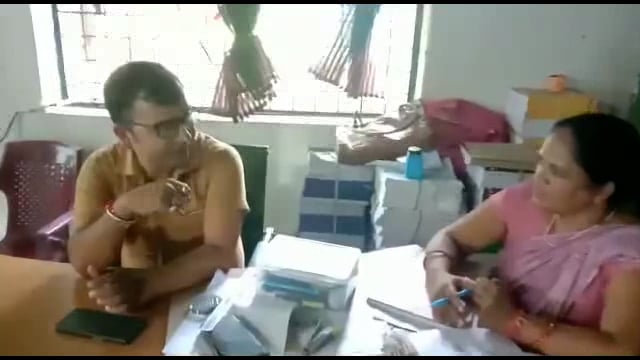 प्रखंड कार्यालय के प्राथमिक दुग्ध उत्पादक सहयोग समिति के अध्यक्ष पद व सदस्य पद का नामांकन पत्र का समीक्षा का आयोजन किया 