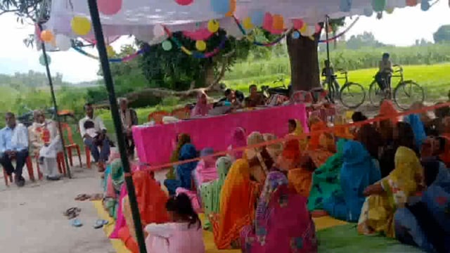 महमूदाबाद: नया गांव में दिशा महिला ग्राम संगठन का गठन आई सी आर पी के द्वारा किया गया