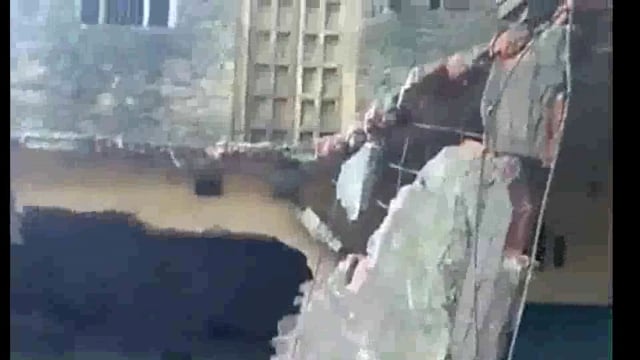 दबंग भूमाफिया ने बुल्डोजर से ढहा दिया गरीब का मकान,
ADG प्रयागराज ने लिया संज्ञान