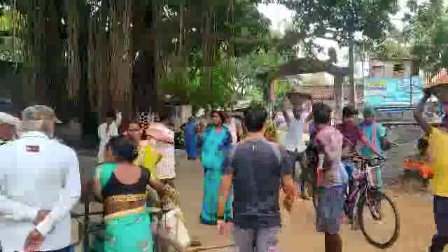  टेंपू पटलतने से एक महिला की मौत।दो महिला सहित एक बच्ची गंभीर रूप से घायल, सभी घायल का इलाज पीएचसी असरगंज में चल रहा है 