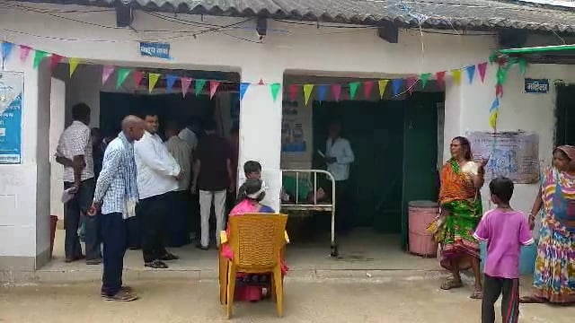  टेंपू पटलतने से एक महिला की मौत।दो महिला सहित एक बच्ची गंभीर रूप से घायल, सभी घायल का इलाज पीएचसी असरगंज में चल रहा है 