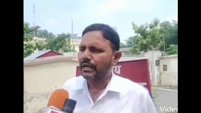 बलरामपुर: पीड़ित रिटायर्ड फौजी की कहानी उन्हीं की जुबानी सुने क्या है है रिटायर्ड फौजी।