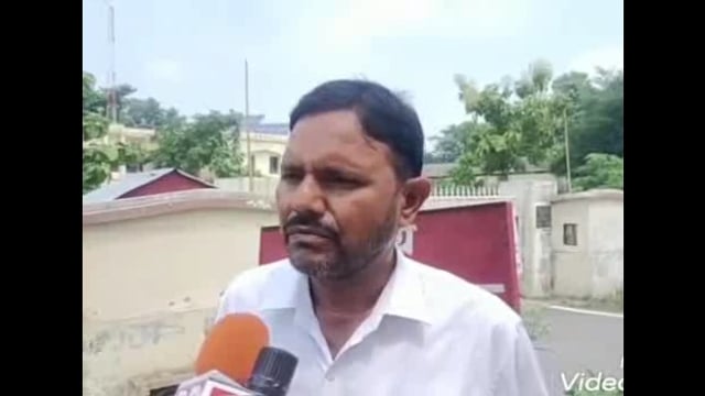 बलरामपुर: पीड़ित रिटायर्ड फौजी की कहानी उन्हीं की जुबानी सुने क्या है है रिटायर्ड फौजी।