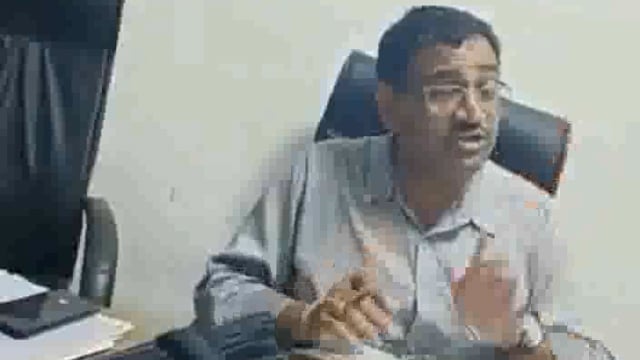 कोन्ही गांव के किसान से रिश्वत लेने वाले लेखपाल को SDM ने किया निलंबित , कार्यवाही से अन्य लेखपालों में मची खलबली ।