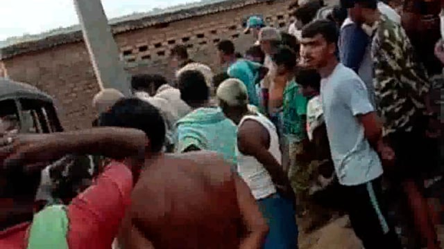 लखीसराय जिले के दिघड़ी गांव स्थित एक तालाब में डूबने से भाई-बहन की हुई मौत परिजनों का रो रो कर बुरा हाल