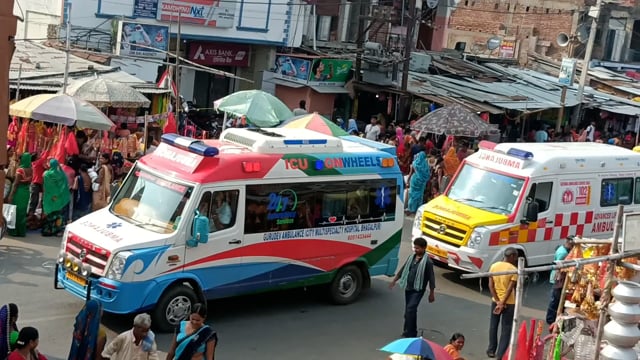 आज तीज पर्व को लेकर सूरजगढ़ा बाजार एनएच 80 पर गुजरने वाली वाहनों को हुई काफी परेशानी