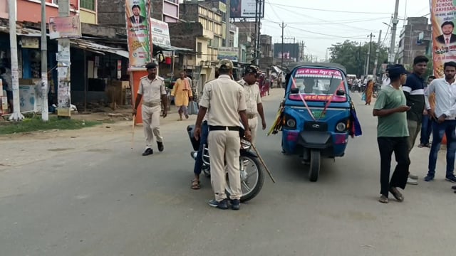 लखीसराय शहर के कवैया पुलिस ने चलाया दोपहिया वाहन जांच अभियान 7 बाइक को किया गया जब्त 