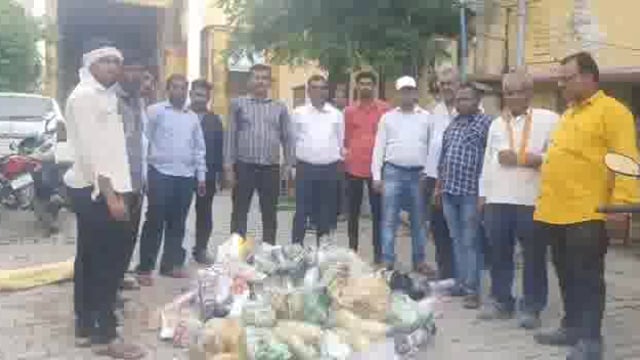 गुरसराय नगर पालिका परिषद द्वारा प्रतिबंधित प्लास्टिक के खिलाफ मोदी चौराहा पर चलाया गया अभियान बसूला 54 हजार रुपये जुर्मा