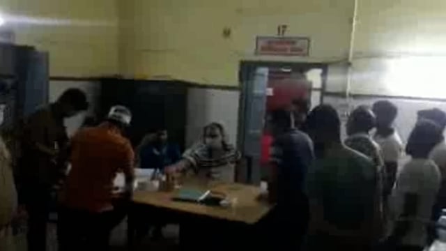 लालगंज थाना क्षेत्र के नरपतगंज गांव में  रंजिश को लेकर मारपीट में 6 लोग घायल।