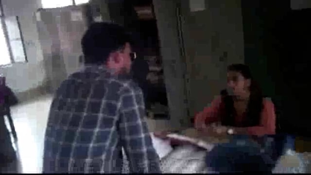 औरैया तहसील में तैनात महिला लेखपाल का रिश्वत लेते हुए वीडियो वायरल, एसडीएम ने किया निलंबित