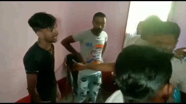 ठेकाही मोड़ के समीप ग्रामीणों ने बाइक चोरी करने के प्रयास के आरोप में दो युवक को पीटा 