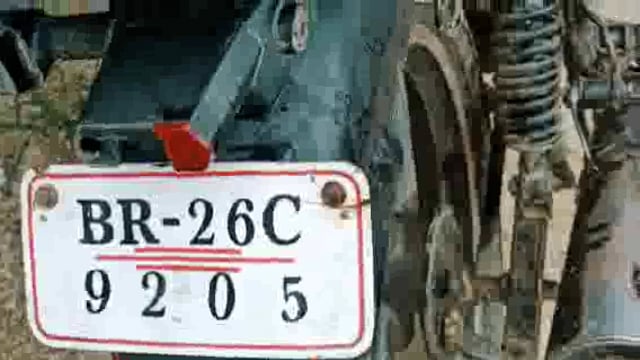 मदनपुर पुलिस ने घोरहत मोड़ के पास से 25 लीटर महुआ शराब के दो तस्कर को किया गिरफ्तार,दो बाइक की जब्त#crime 