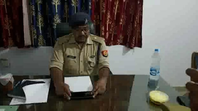 औरैया जिले में कच्ची और अवैध शराब के खिलाफ चलाए जा रहे अभियान के बारे में अपर पुलिस अधीक्षक से शिष्यपाल ने दी जानकारी