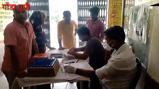 तरबगंज: स्वास्थ्य केंद्र पर एंटीजन किट से 33 लोगों की हुई कोराना जांच