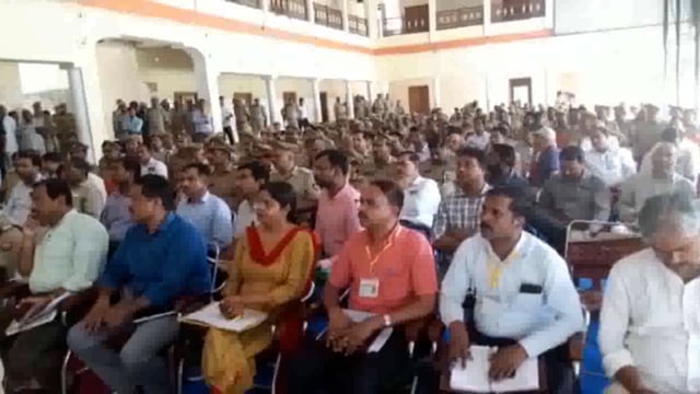 जिला अधिकारी व वरिष्ठ पुलिस अधीक्षक मथुरा ने राधा अष्टमी पर्व को लेकर की ब्रीफिंग