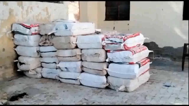 नोएडा STF व मगोर्रा पुलिस ने अवैध गांजे से भरे ट्रक को पकड़ा धान के चूरे में छिपाकर लाया जा रहा करीब 20 कुंटल गांजा बरामद