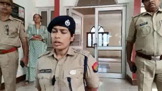 औरैया के बिधूना में युवती द्वारा कोतवाली में जहर खाने के सम्बंध में एसपी चारु निगम ने जानकारी