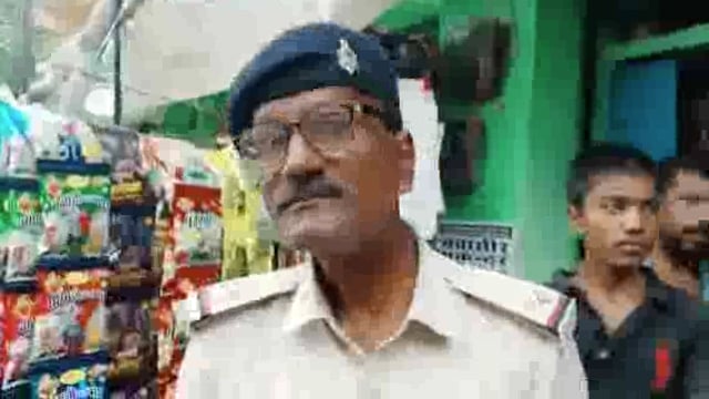 बेरी कलाली चौक बाजार के कई दुकानों से चोरी करते लोगों ने दो महिला को पकड़ा,पुलिस को किया हवाले    #crime 