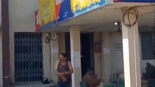 चार लीटर शराब के साथ भैरवस्थान पुलिस ने दो युवक को किया है गिरफ्तार