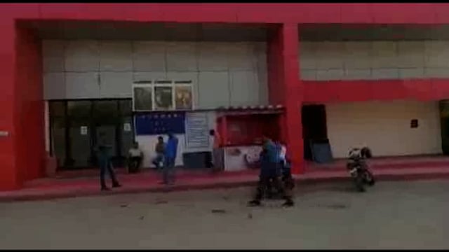 गोंडा की बेटी ने या कमाल बड़े पर्दे पर फिल्म सलाम ए  मोहब्बत देखने वालों की लगी भीड़