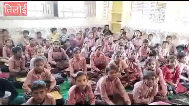 बहादुरपुर , प्राथमिक विधालय उड़वा ब्लाक बहादुरपुर अमेठी, शिक्षिका के कठिन परिश्रम से छात्राओ का हो रहा उज्जवल भविष्य का 