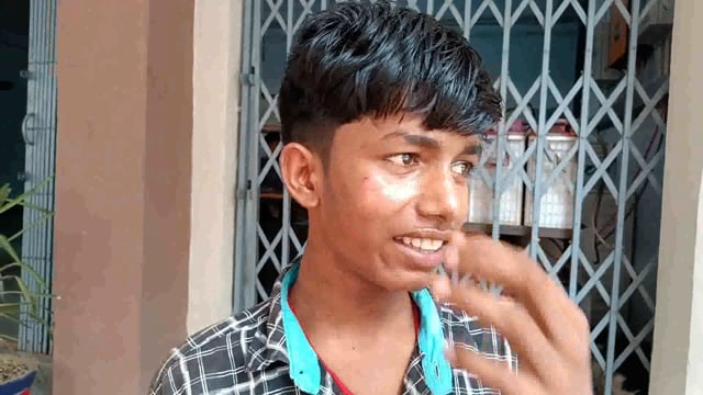 निस्ता निवासी संतोष कुमार ने  थाना में लिखित आवेदन देकर मारपीट एवं रुपया छीन लेने का लगाया आरोप