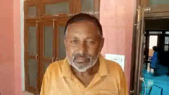 लालगंज थाना क्षेत्र में लाखों की चोरी होने के मामले में पीड़ित में सुनाई आपबीती पुलिस मामले की जांच में जुटी।