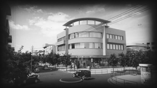 Piano House (30s)