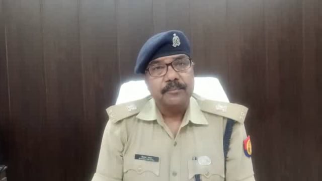 थाना फफूंद क्षेत्र के अन्तर्गत ग्राम सल्हूपुर के पास बदमाशो द्वारा एक महिला के साथ टप्पेबाजी करने के संबन्ध में अपर पुलि