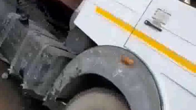 फरह की रैपुरा जाट पुलिस चौकी में घुसा कंटेनर बड़ा हादसा होते-होते टला