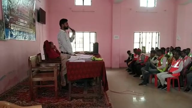 वजीरगंज ब्लॉक परिसर में जल जीवन मिशन योजना के अंतर्गत तीन दिवसीय तकनीकी सहायक प्रशिक्षण कार्यक्रम का आयोजित