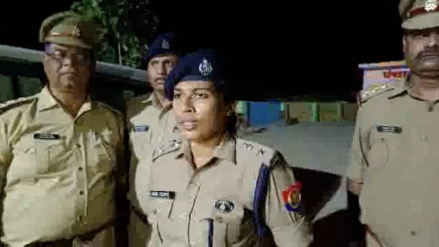 एरवाकटरा में फोर्स के साथ गस्त करने के बाद एसपी ने मीडिया को दी जानकारी