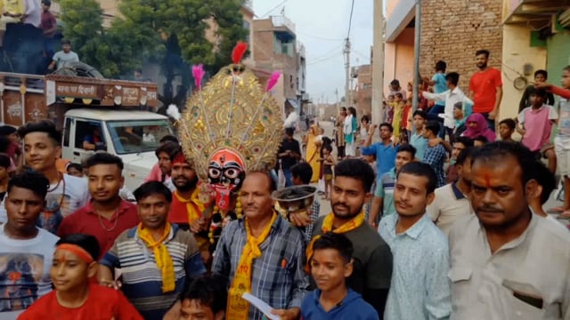 कराहरी गांव में निकली काली की सवारी और फिर क्या हुआ