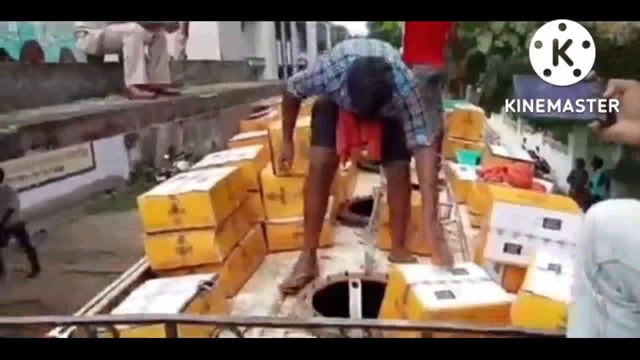 उत्पाद विभाग को मिली बड़ी सफलता, 4396 बोतल विदेशी शराब की बरामद, टैंकर सहित चालक गिरफ्तार