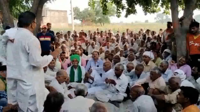 माट के तलिया गांव में 8 दिन से धरने पर बैठी विवाहिता का पंचायत ने सुलझाया विवाद घर में प्रवेश मिला