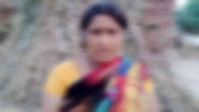 माट थाना क्षेत्र की एक रेप पीड़िता द्वारा डेट मिस्टेक होने के चलते पुलिसपर कोई कार्यवाही न करने का आरोप लगाया