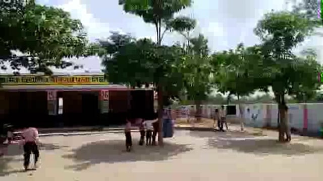 गोंडा उत्तर प्रदेश के प्राथमिक विद्यालय की व्यवस्थाओं को लेकर किया गया रियलिटी चेक