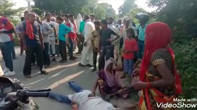 अज्ञात वाहन की टक्कर से बाइक सवार की मौत फफूंद थाना क्षेत्र के टिकुरिया बाग स्थित मुरादगंज रोड की घटना